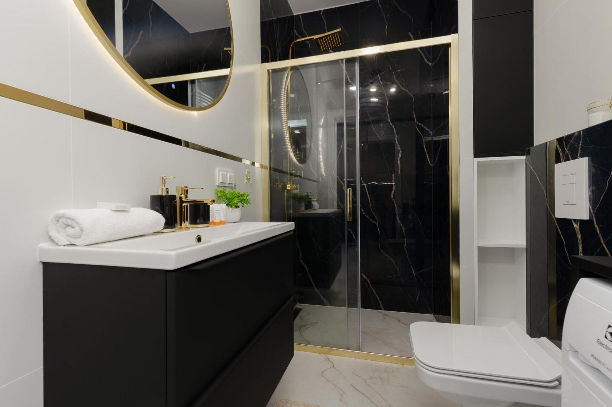Warsaw Kotsisa Apartments With Parking By Noclegi Renters المظهر الخارجي الصورة